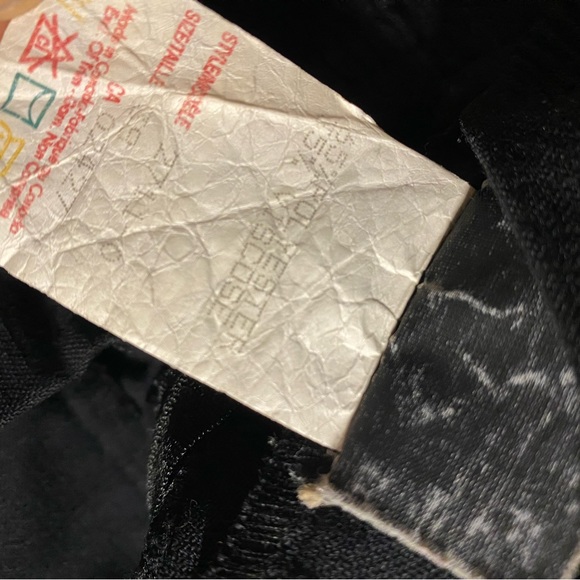 Black skirt - Picture 6 of 7